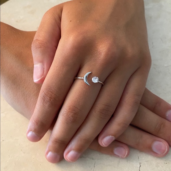 Sale $14! .925 Sterling Silver Moon & Cz Ring - Picture 13 of 16